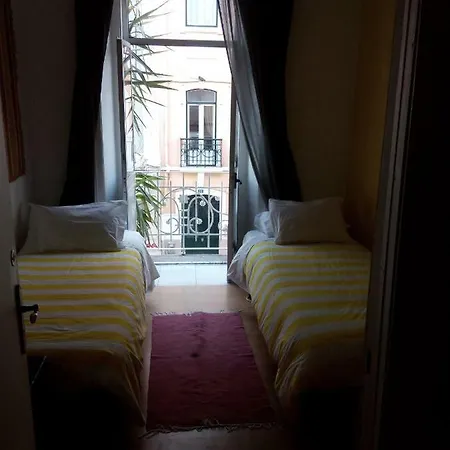 Edith Cavell10 招待所 3*