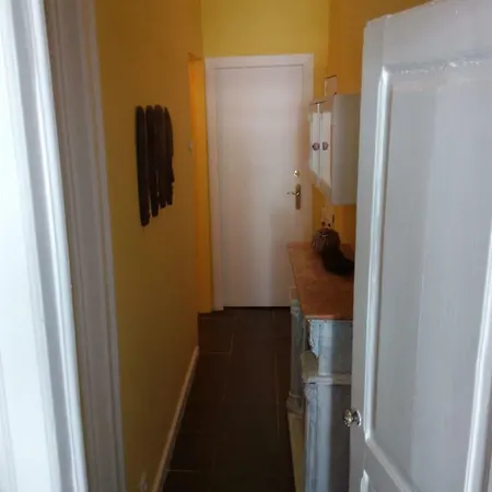 Edith Cavell10 3* 리스본