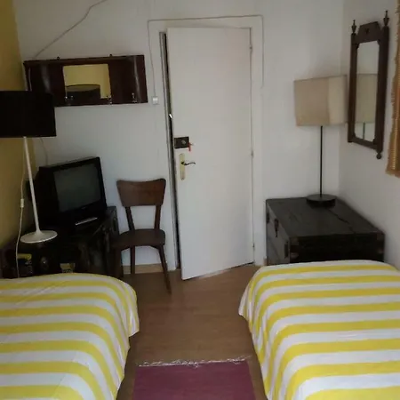 招待所 Edith Cavell10 3*