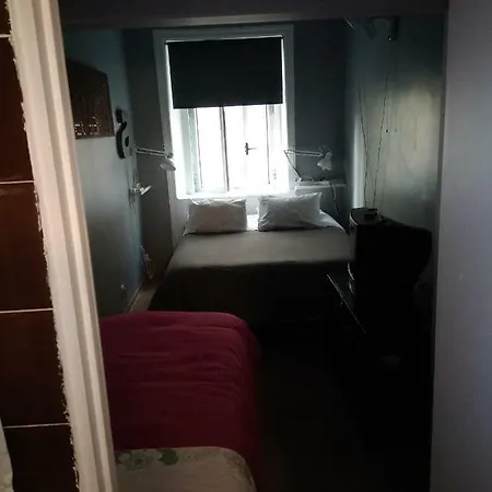 Edith Cavell10 Konukevi Lisboa